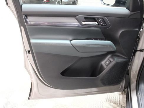 New 2026 GMC Terrain AT4 w/ Convenience Package III AWD/4WD image 16