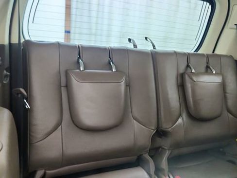 Used 2018 Lexus GX 460 Premium w/ Premium Package image 28