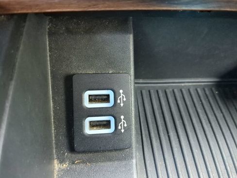 Used 2018 Ford F150 Lariat w/ Equipment Group 502A Luxury AWD/4WD image 22