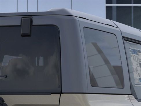 New 2025 Ford Bronco Outer Banks w/ Sasquatch Package image 25