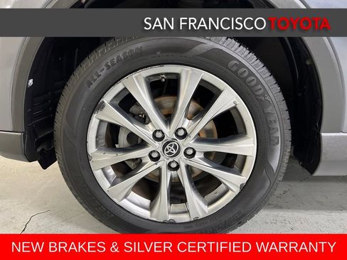 Certified 2018 Toyota RAV4 Limited image 9