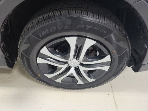 Used 2017 Toyota RAV4 LE w/ All Weather Liner Package AWD/4WD image 33