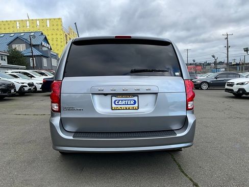 Used 2018 Dodge Grand Caravan SXT w/ Blacktop Package image 7