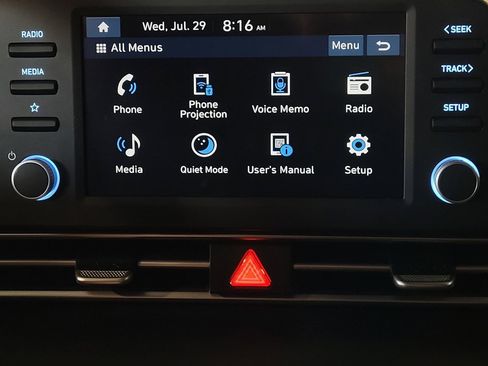 Used 2025 Hyundai Elantra SE FWD image 25