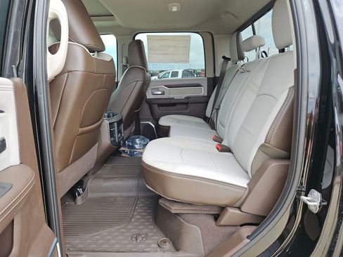 New 2026 RAM 3500 Laramie AWD/4WD image 14