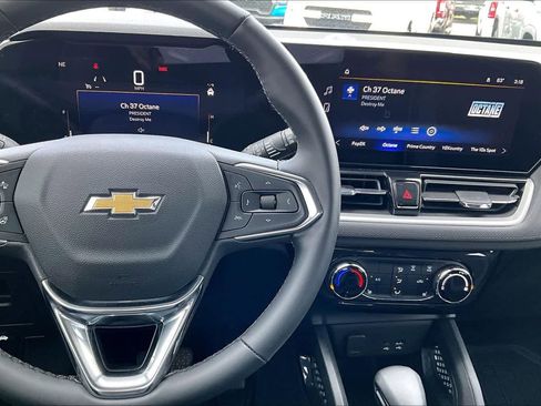 Used 2026 Chevrolet TrailBlazer LT w/ LT Cold Weather Package AWD/4WD image 26