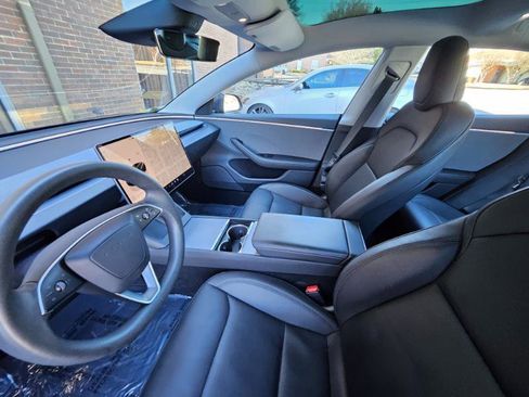 Used 2024 Tesla Model 3 image 31