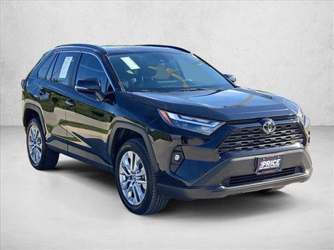 Used 2024 Toyota RAV4 XLE Premium FWD image 3