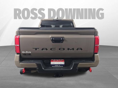 Used 2026 Toyota Tacoma TRD Off-Road AWD/4WD image 5