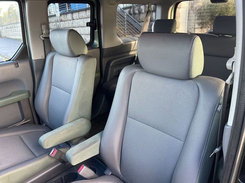 Used 2005 Honda Element EX image 9