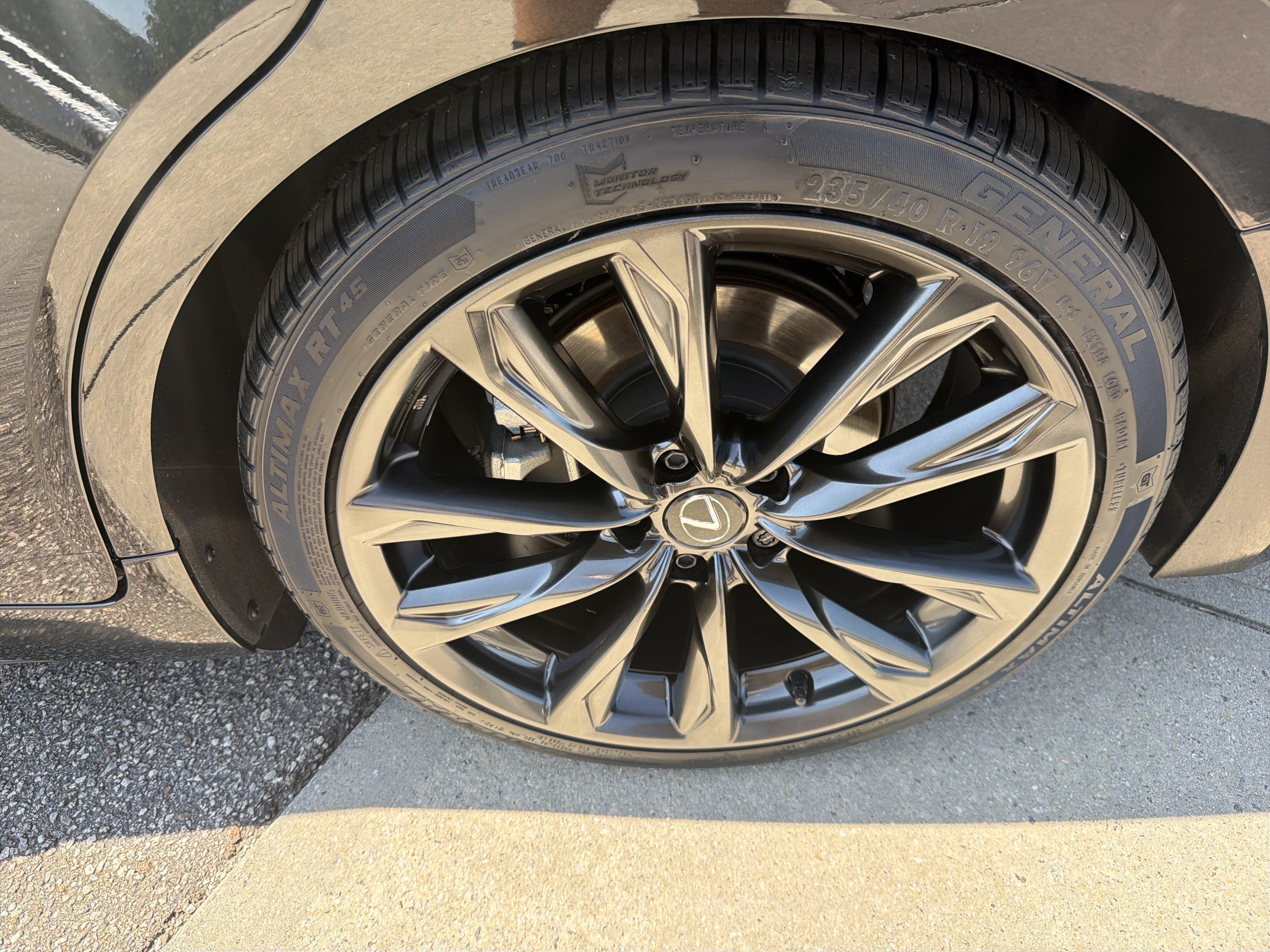 Used 2025 Lexus IS 350 F Sport RWD image 29