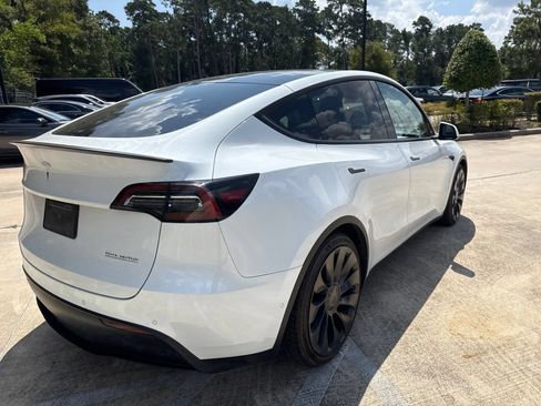 Used 2022 Tesla Model Y Performance AWD/4WD image 4