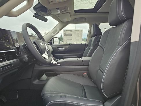 New 2026 INFINITI QX80 Luxe w/ Cargo Package image 25