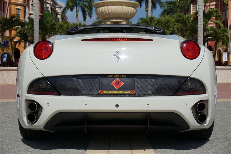 Used 2014 Ferrari California RWD image 41