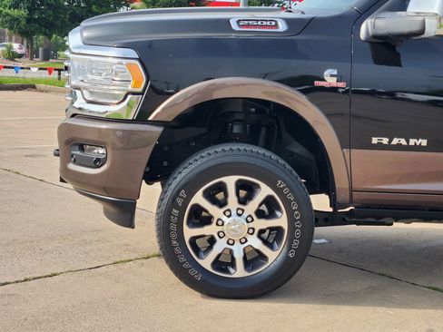 Used 2024 RAM 2500 Limited w/ Towing Technology Group AWD/4WD image 10