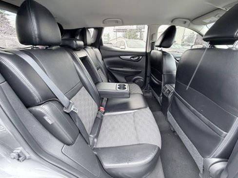 Used 2022 Nissan Rogue Sport SV w/ Technology Package AWD/4WD image 20
