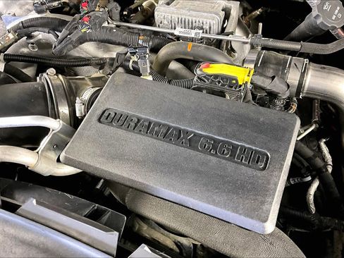 Used 2020 Chevrolet Silverado 2500 LTZ w/ LTZ Plus Package image 31