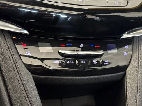 Used 2020 Cadillac XT6 Sport image 21