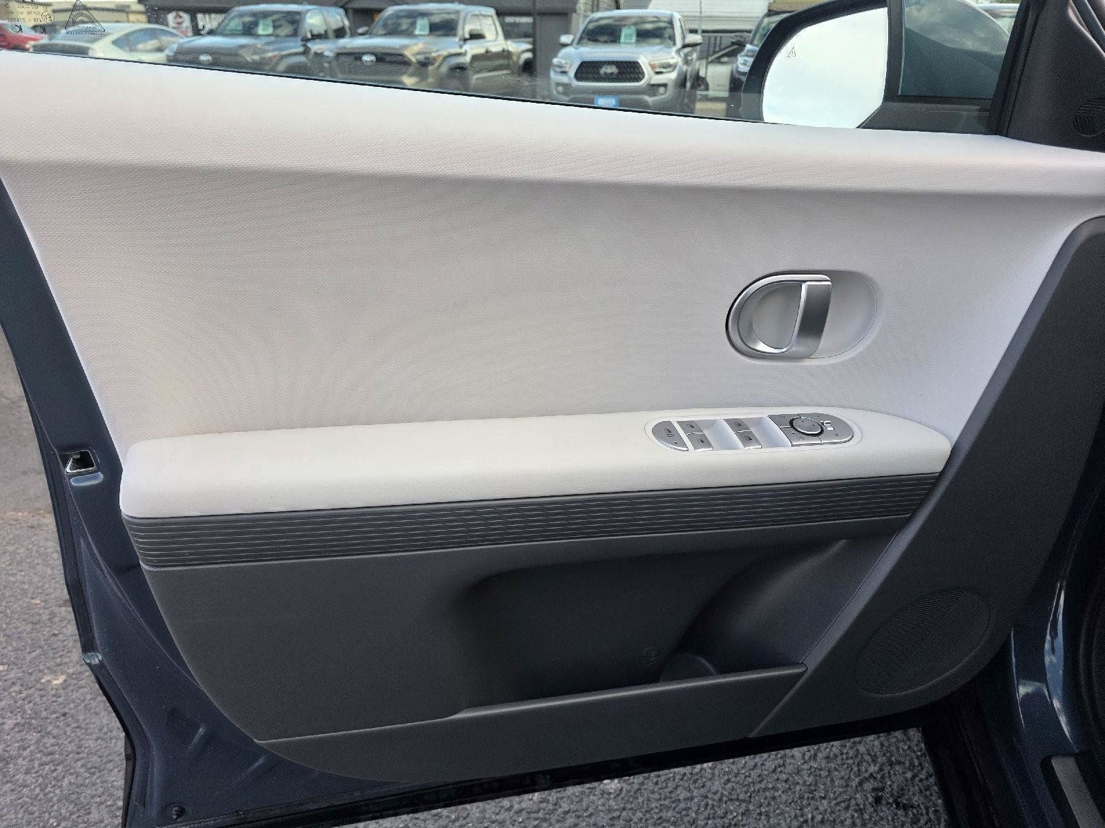 Used 2024 Hyundai Ioniq 5 SEL AWD/4WD image 9