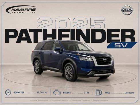 Used 2025 Nissan Pathfinder SV FWD image 1