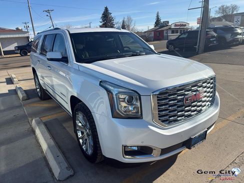 Used 2018 GMC Yukon XL Denali w/ Open Road Package AWD/4WD image 4