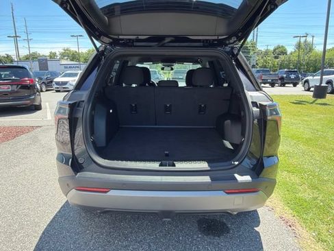 Used 2025 Chevrolet Equinox LT AWD/4WD image 8