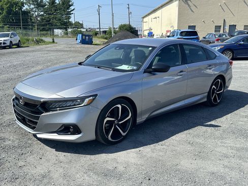 Used 2022 Honda Accord Sport image 4