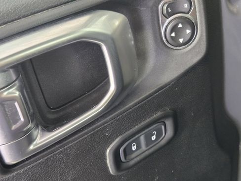 Used 2023 Jeep Gladiator Sport AWD/4WD image 25
