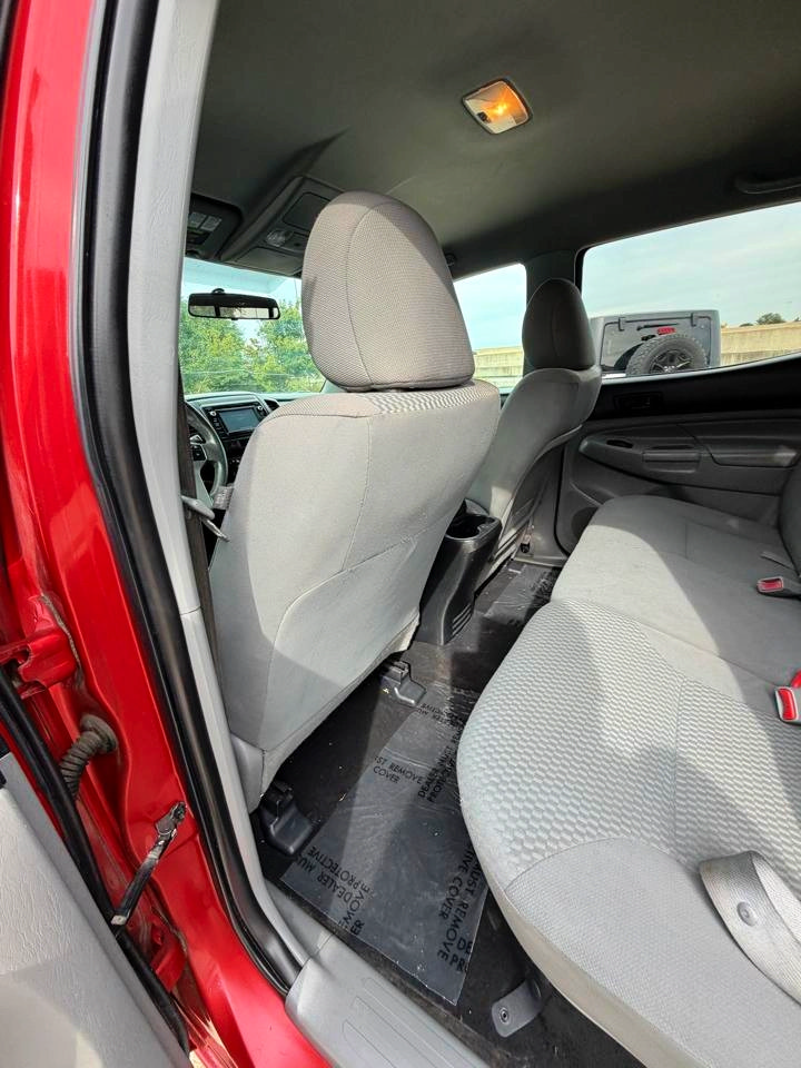 Used 2014 Toyota Tacoma PreRunner w/ Convenience Package RWD image 16