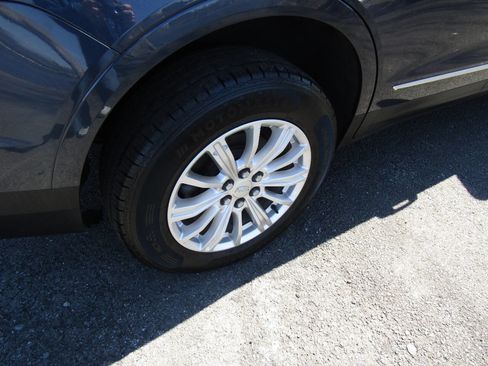 Used 2019 Cadillac XT5 AWD image 35