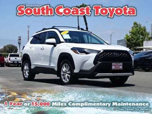 Certified 2022 Toyota Corolla Cross LE w/ Black Badges Package (TMS) AWD/4WD image 1