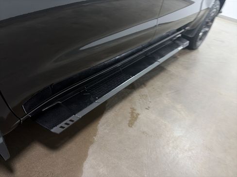 Used 2023 Chevrolet Silverado 1500 Custom image 10