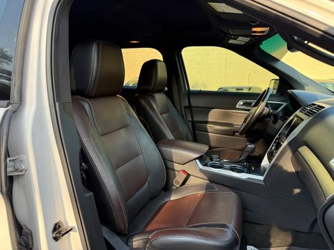 Used 2015 Ford Explorer Sport w/ Equipment Group 401A AWD/4WD image 22