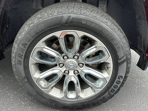Used 2021 RAM 1500 Laramie AWD/4WD image 25