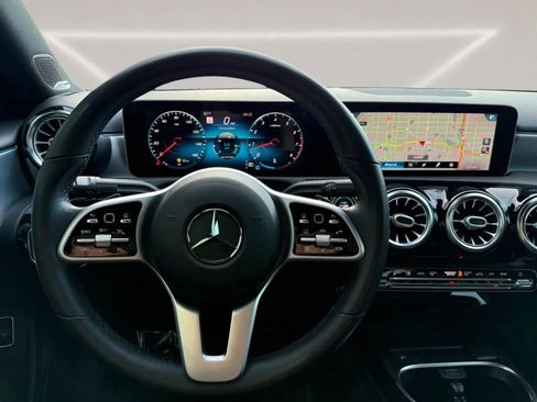 Used 2019 Mercedes-Benz A 220 image 15