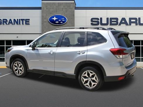 Certified 2024 Subaru Forester Premium AWD/4WD image 8