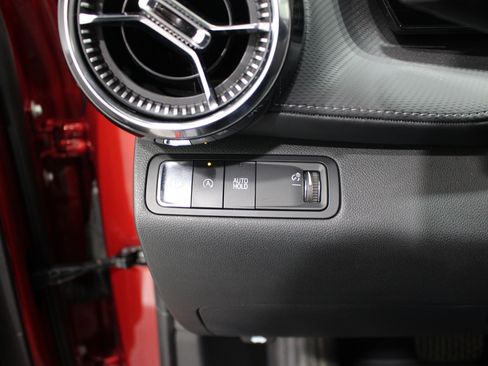 Used 2025 Chevrolet Equinox LT FWD image 9