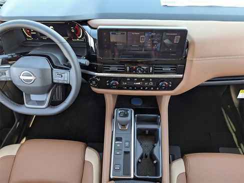 New 2026 Nissan Pathfinder Platinum image 21