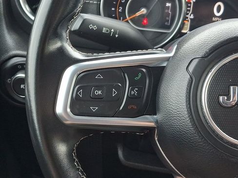 Used 2021 Jeep Wrangler Unlimited Sahara AWD/4WD image 20