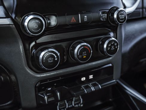 Used 2020 RAM 2500 Big Horn w/ Level 1 Equipment Group image 24