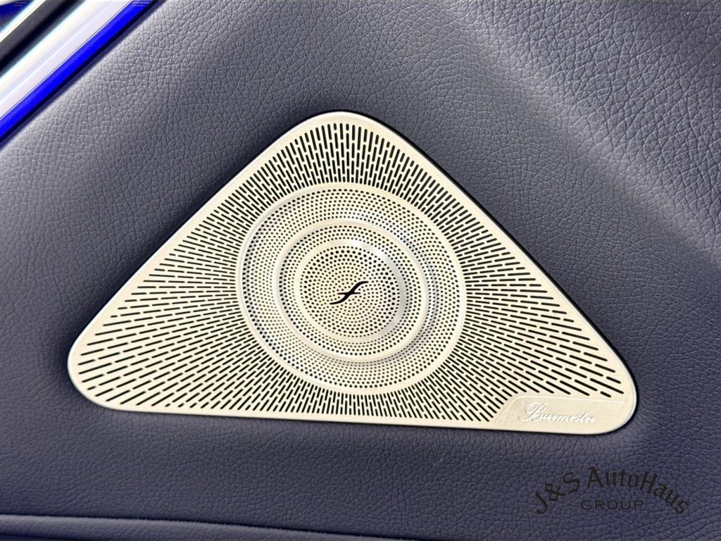 Used 2025 Mercedes-Benz S 580 4MATIC Sedan w/ AMG Line Package image 25