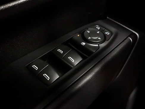 Used 2022 Chevrolet Silverado 1500 Custom image 25