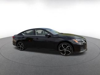 Used 2025 Nissan Altima 2.5 SR FWD video 2