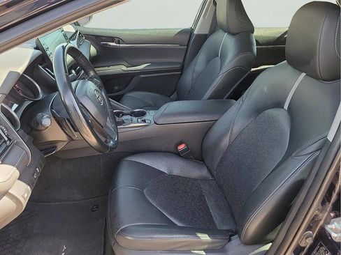 Used 2022 Toyota Camry XSE image 14