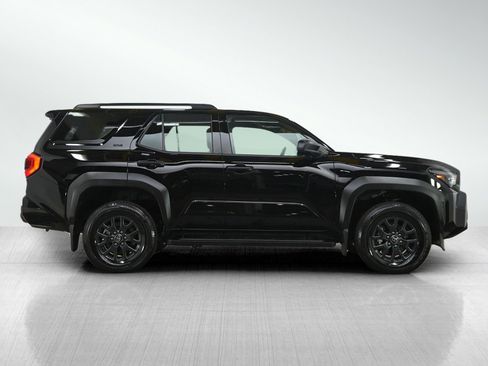 Used 2025 Toyota 4Runner SR5 image 6