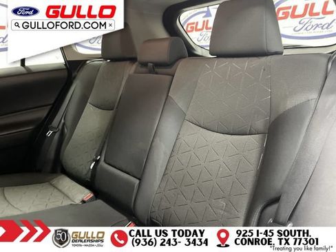 Used 2021 Toyota RAV4 XLE FWD image 13