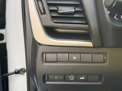 New 2026 Nissan Rogue SV AWD/4WD image 12