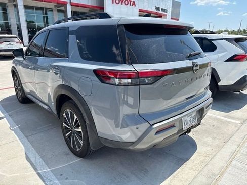 Used 2026 Nissan Pathfinder Platinum AWD/4WD image 6