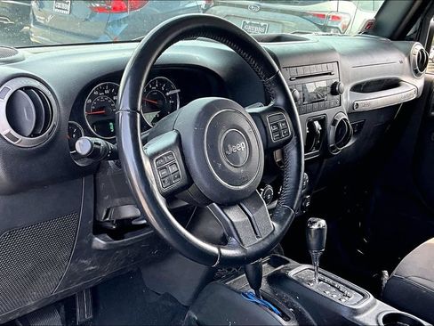 Used 2017 Jeep Wrangler Unlimited Sport w/ Quick Order Package 24S AWD/4WD image 15