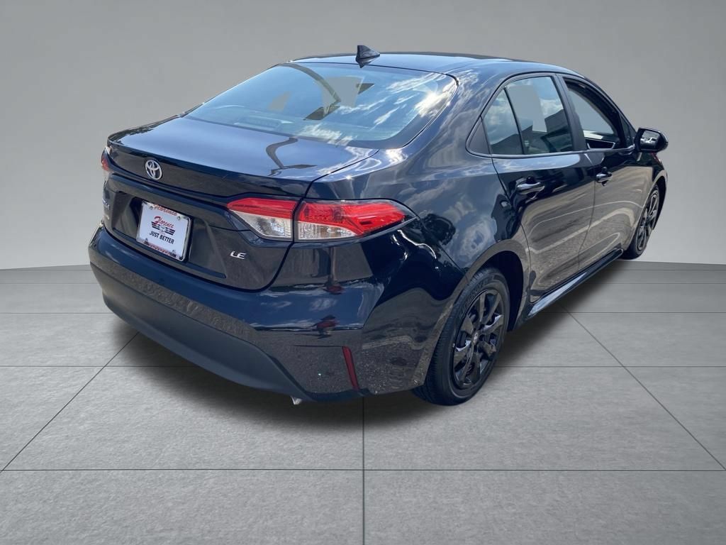 Used 2024 Toyota Corolla LE FWD image 15
